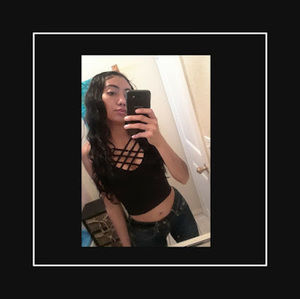 Meet your Posher, Vanessa